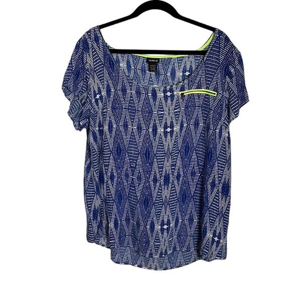 Torrid Blue and White Geometric Print Short Sleeve Blouse Size 1 - Picture 1 of 10